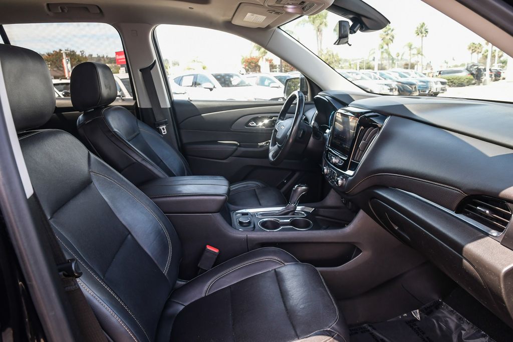 Thumbnail: 2020 Chevrolet Traverse - 10
