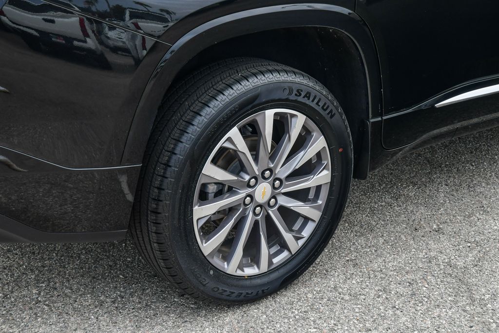 Thumbnail: 2022 Chevrolet Traverse - 6