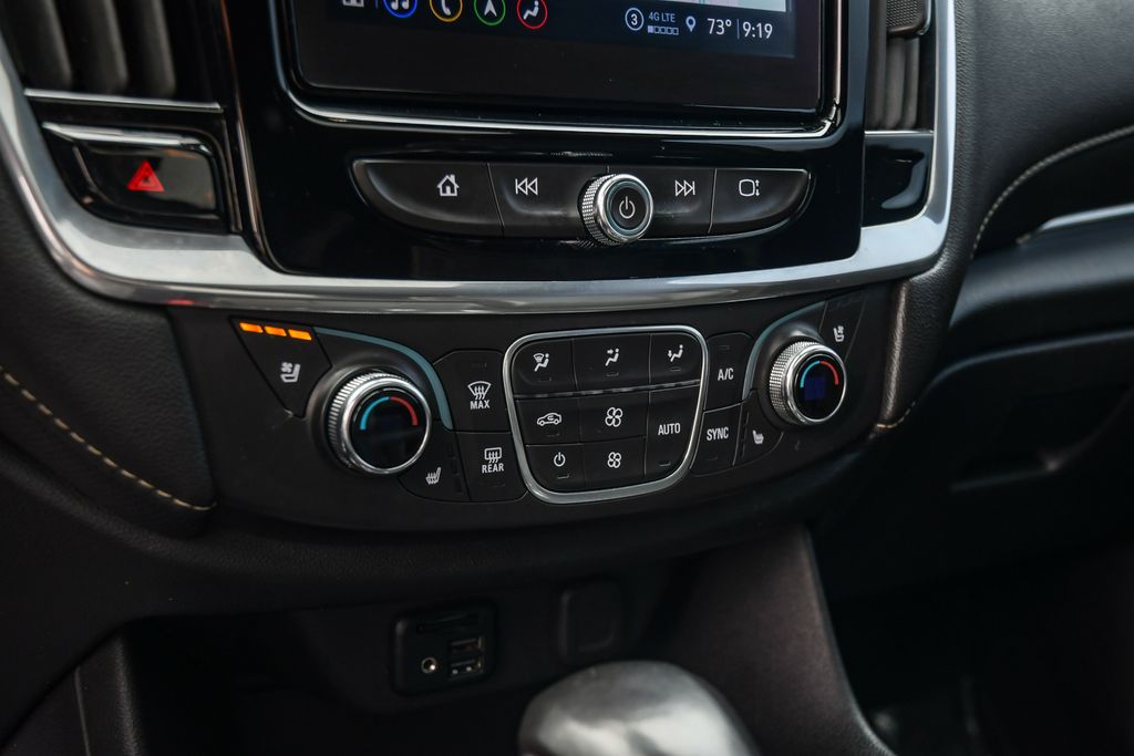 Thumbnail: 2022 Chevrolet Traverse - 25