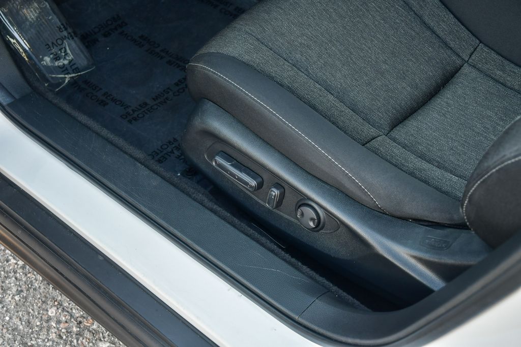 Thumbnail: 2024 Honda Accord - 6