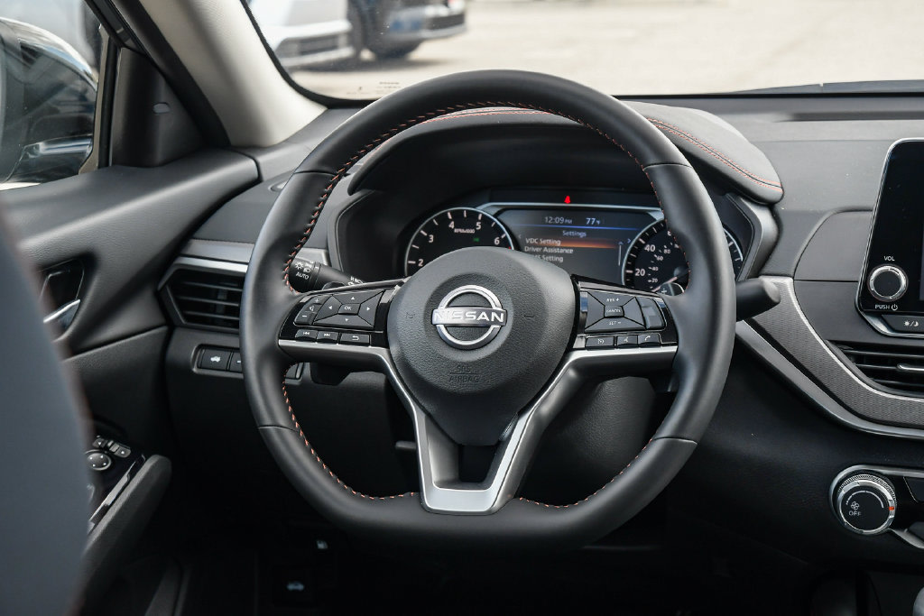 Thumbnail: 2025 Nissan Altima - 2