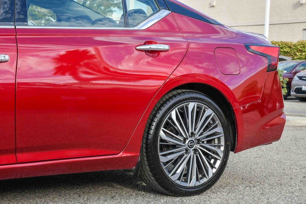 Thumbnail: 2023 Nissan Altima - 20