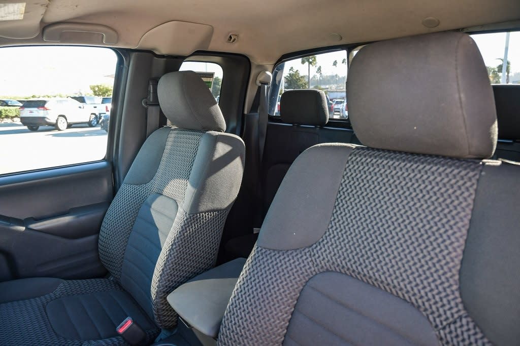 Thumbnail: 2019 Nissan Frontier - 23