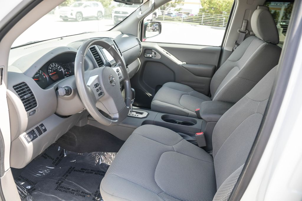 Thumbnail: 2020 Nissan Frontier - 10