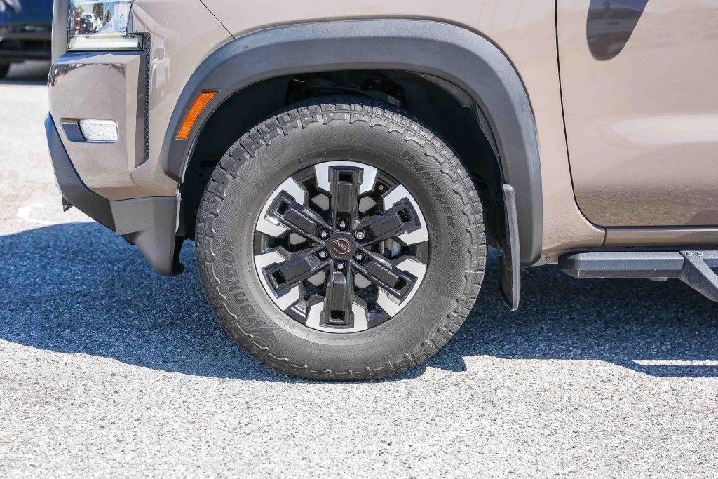 Thumbnail: 2023 Nissan Frontier - 22