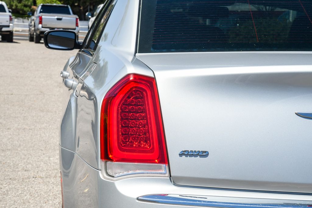 Thumbnail: 2019 Chrysler 300 - 19