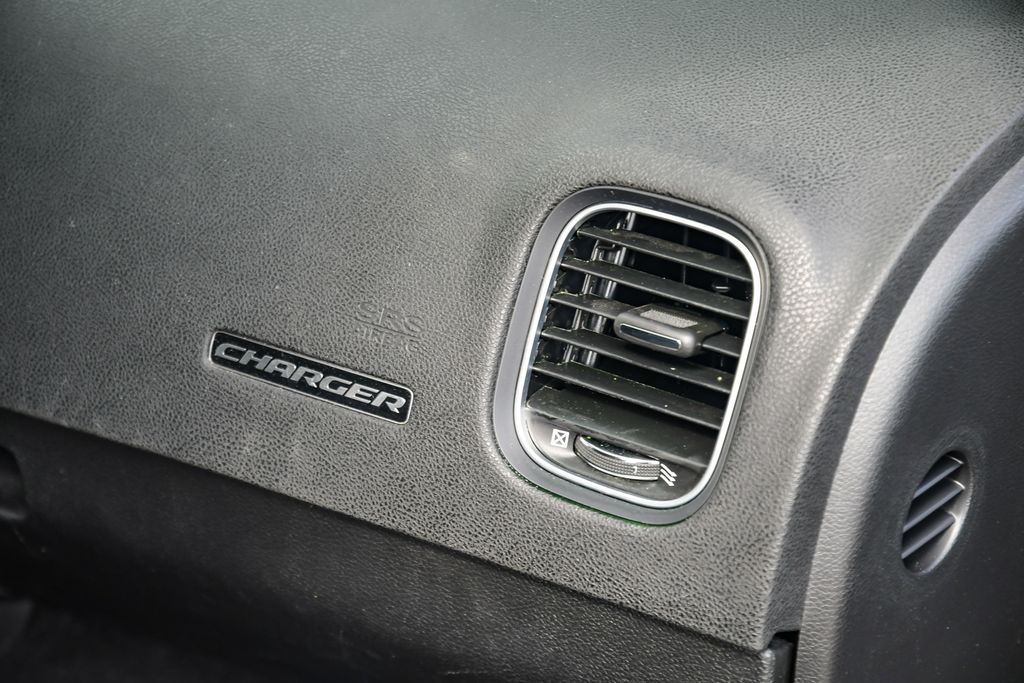 Thumbnail: 2022 Dodge Charger - 22