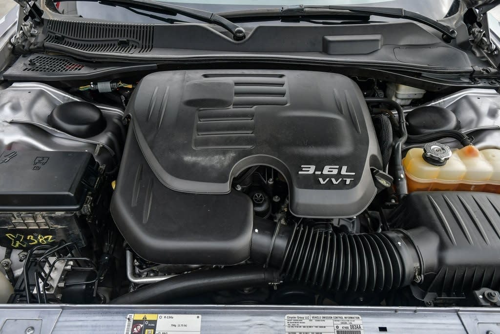 Thumbnail: 2014 Dodge Challenger - 33