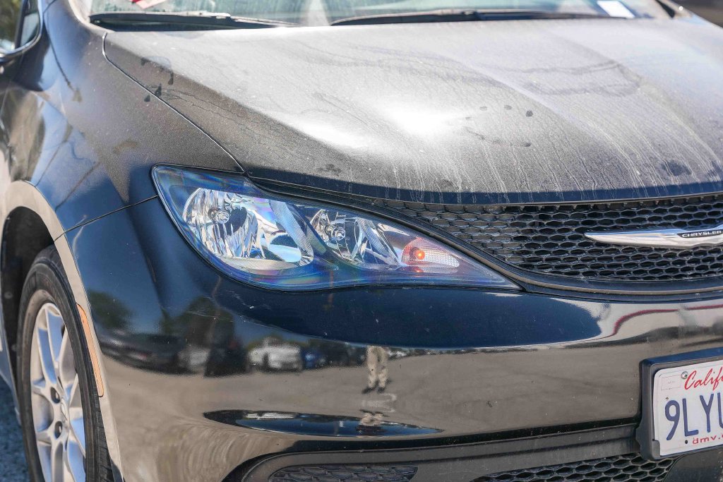 Thumbnail: 2021 Chrysler Voyager - 13