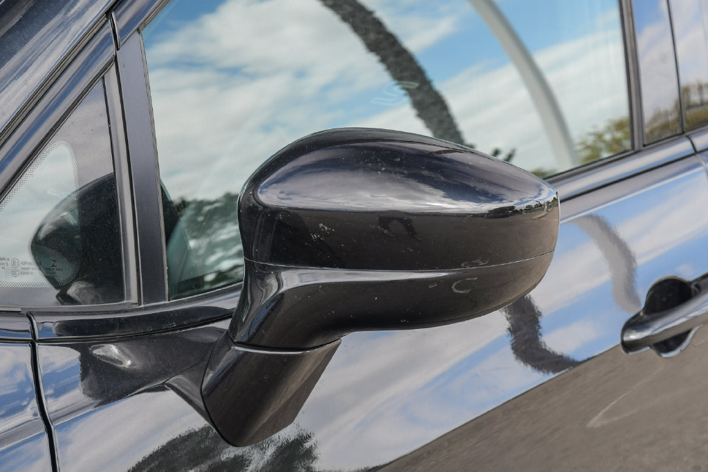 Thumbnail: 2018 Chrysler Pacifica - 18