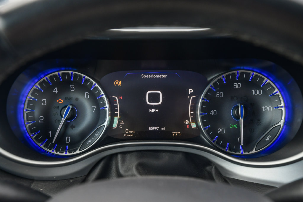 Thumbnail: 2018 Chrysler Pacifica - 14
