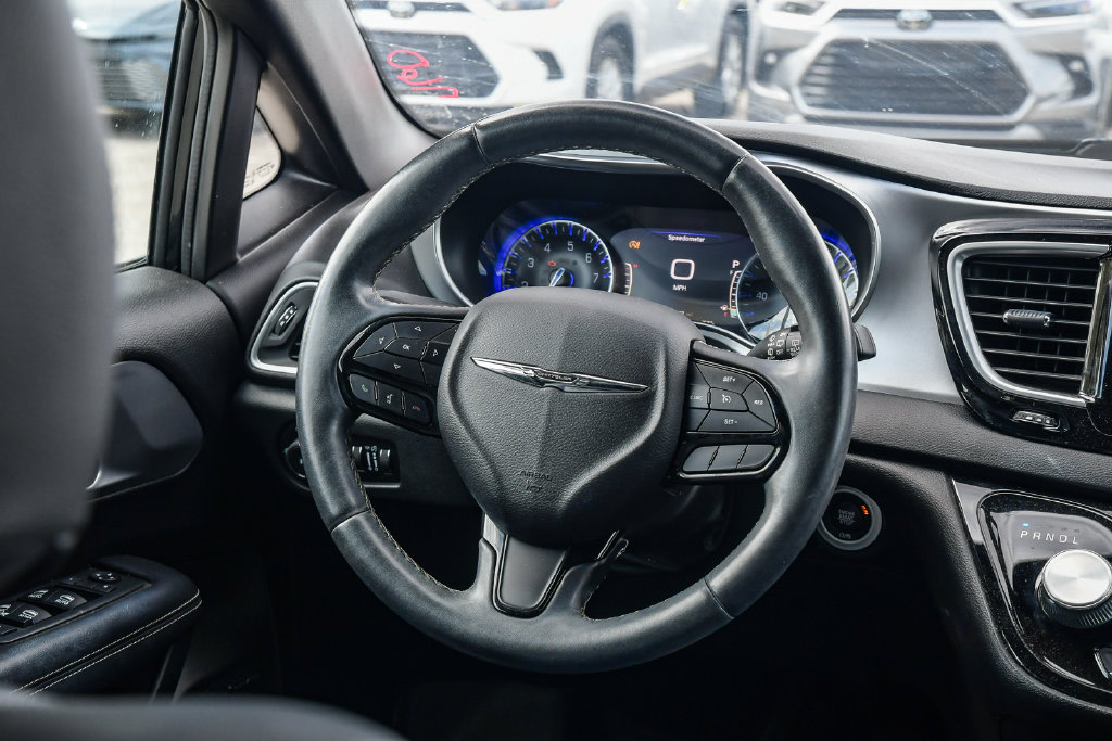 Thumbnail: 2018 Chrysler Pacifica - 2