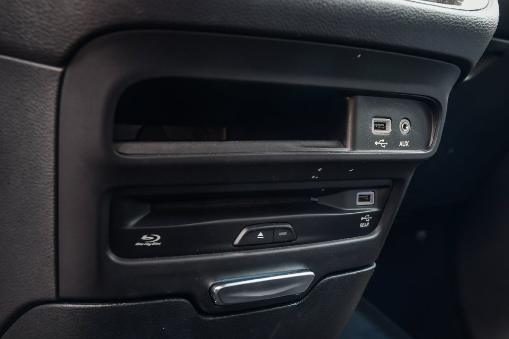Thumbnail: 2018 Chrysler Pacifica - 26