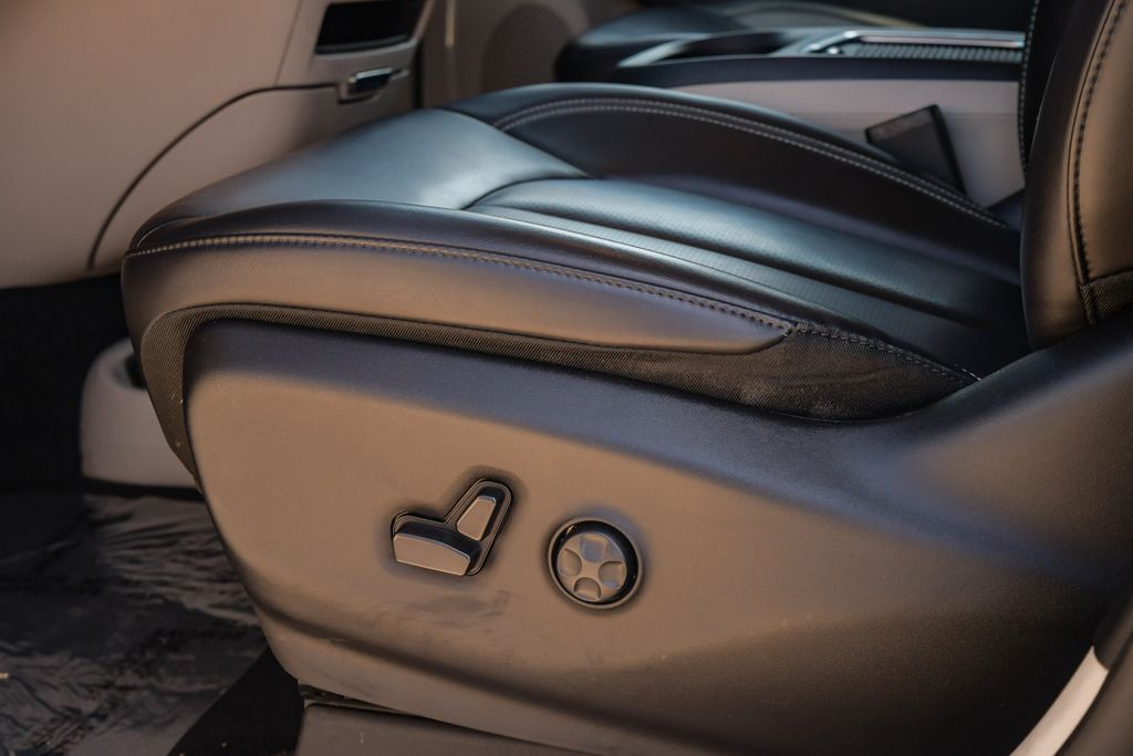 Thumbnail: 2023 Chrysler Pacifica - 28