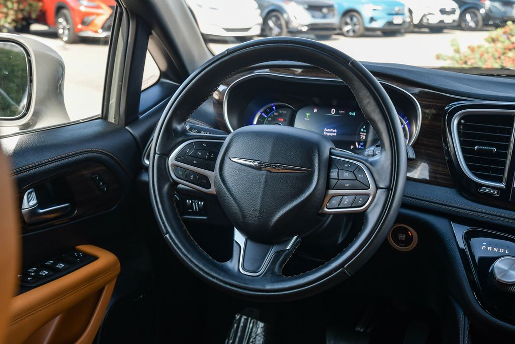 Thumbnail: 2022 Chrysler Pacifica - 2