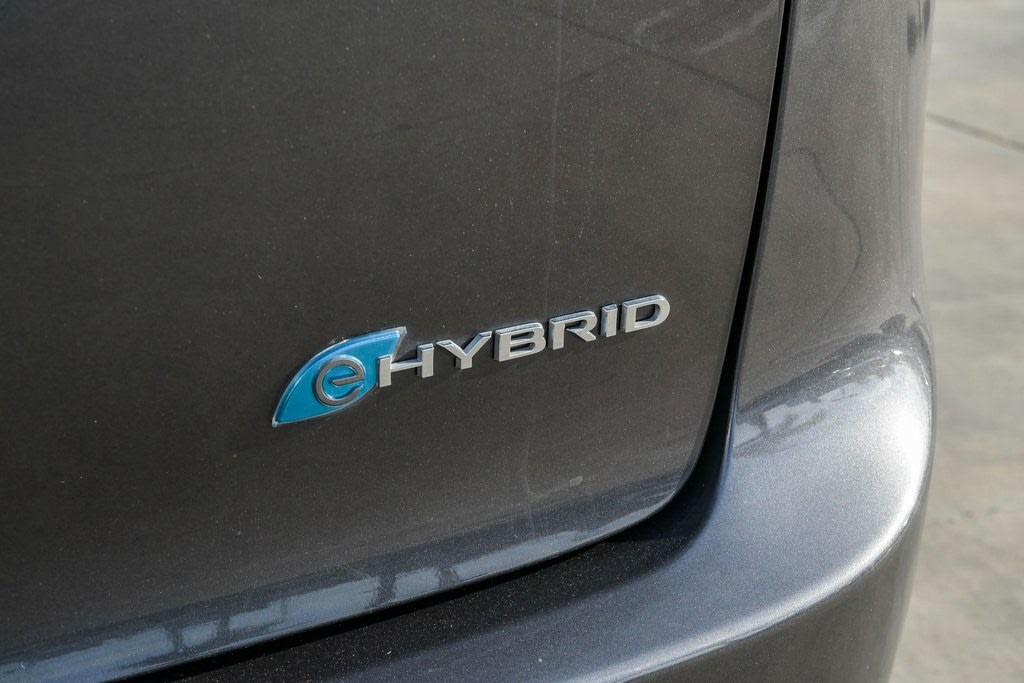 2021 Chrysler Pacifica Hybrid Limited 6