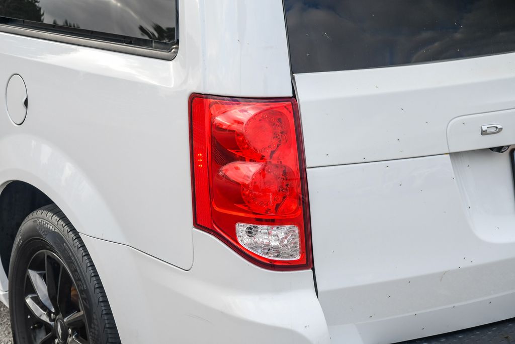 Thumbnail: 2019 Dodge Grand Caravan - 20