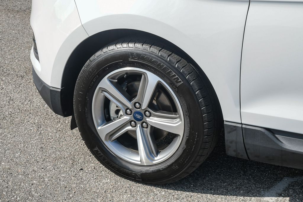 Thumbnail: 2019 Ford Edge - 6