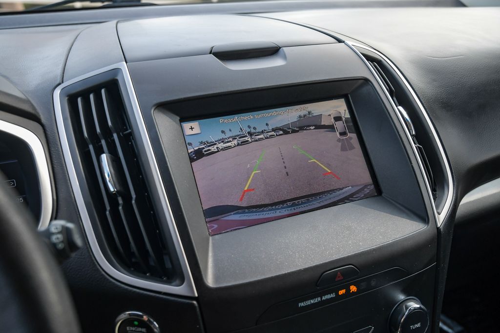 Thumbnail: 2019 Ford Edge - 25