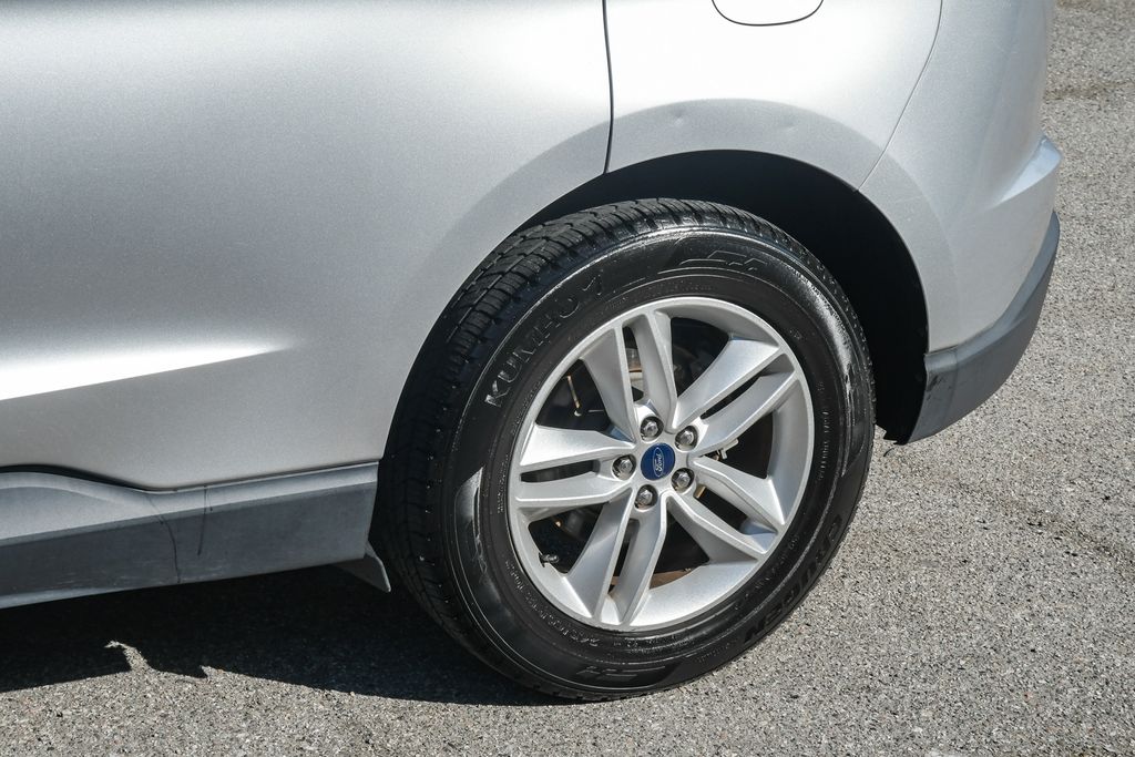Thumbnail: 2018 Ford Edge - 21
