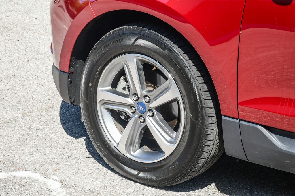 Thumbnail: 2019 Ford Edge - 6
