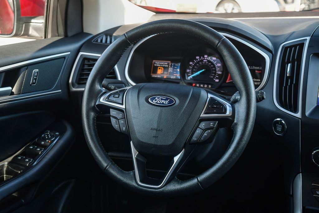 Thumbnail: 2019 Ford Edge - 2
