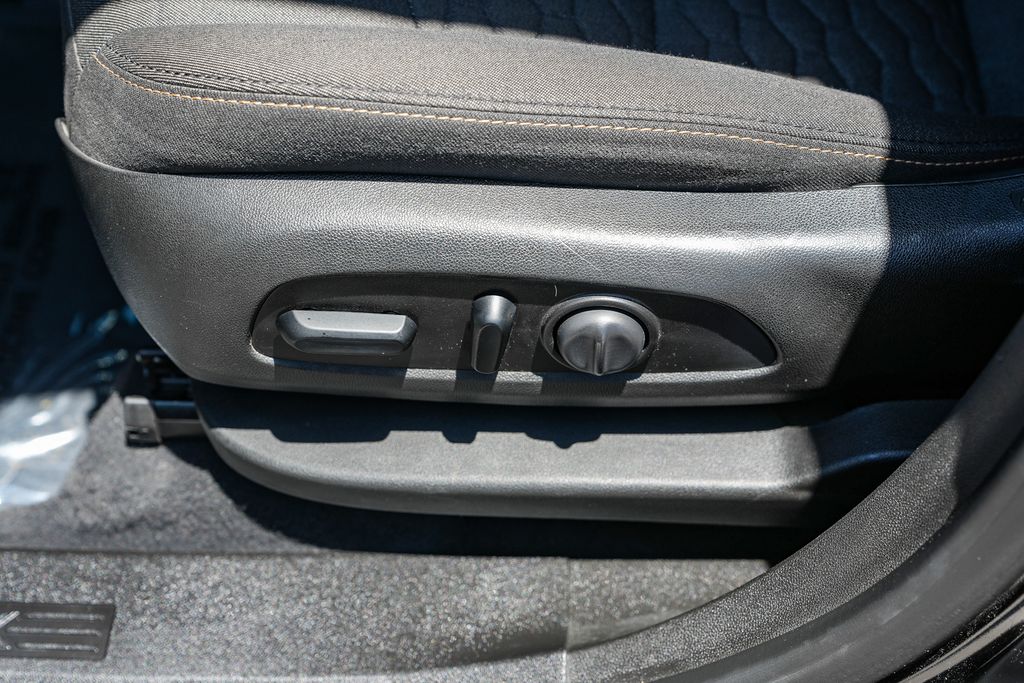 Thumbnail: 2021 Chevrolet Equinox - 23