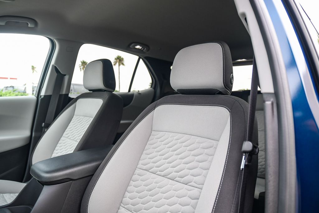 Thumbnail: 2021 Chevrolet Equinox - 11