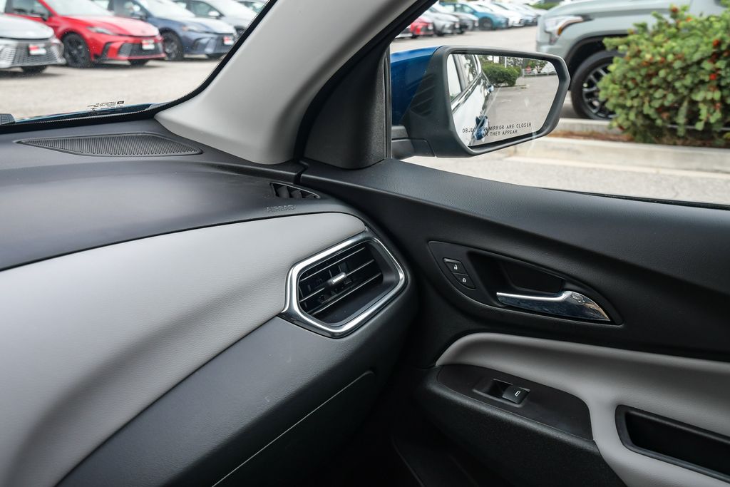 Thumbnail: 2021 Chevrolet Equinox - 24