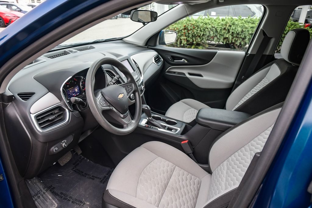 Thumbnail: 2021 Chevrolet Equinox - 10