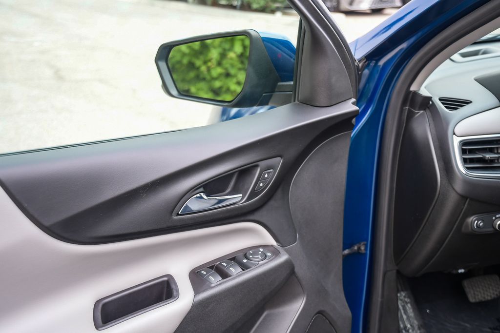 Thumbnail: 2021 Chevrolet Equinox - 26