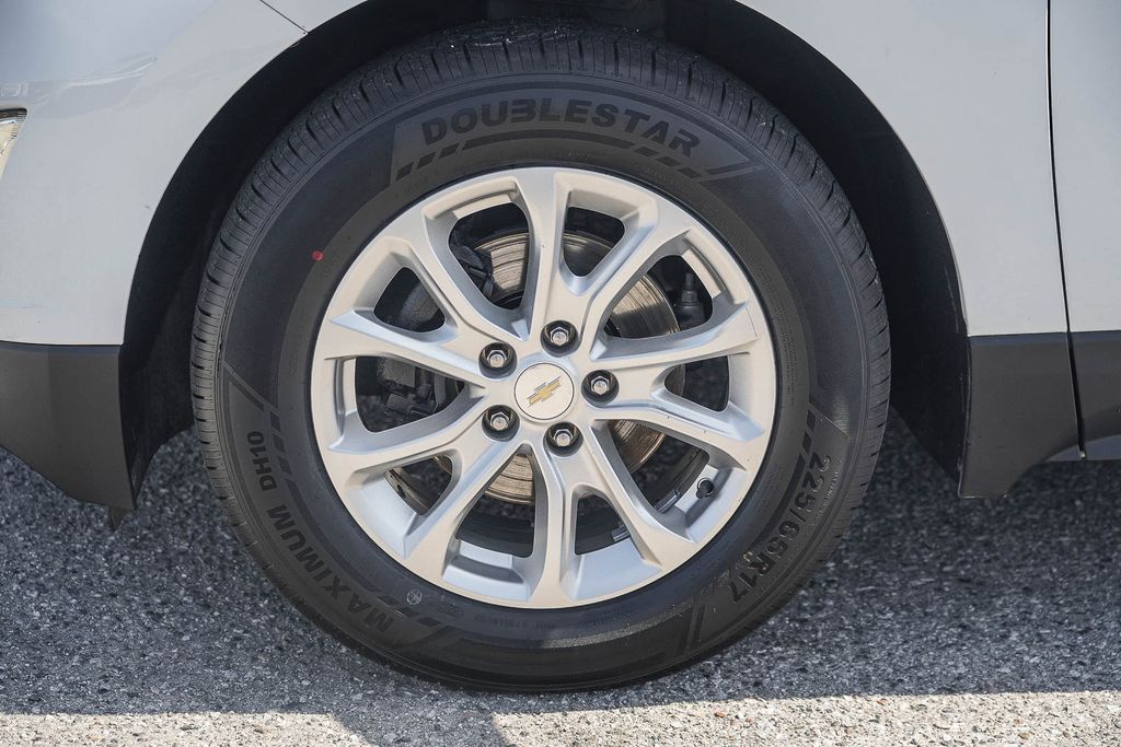 Thumbnail: 2021 Chevrolet Equinox - 21