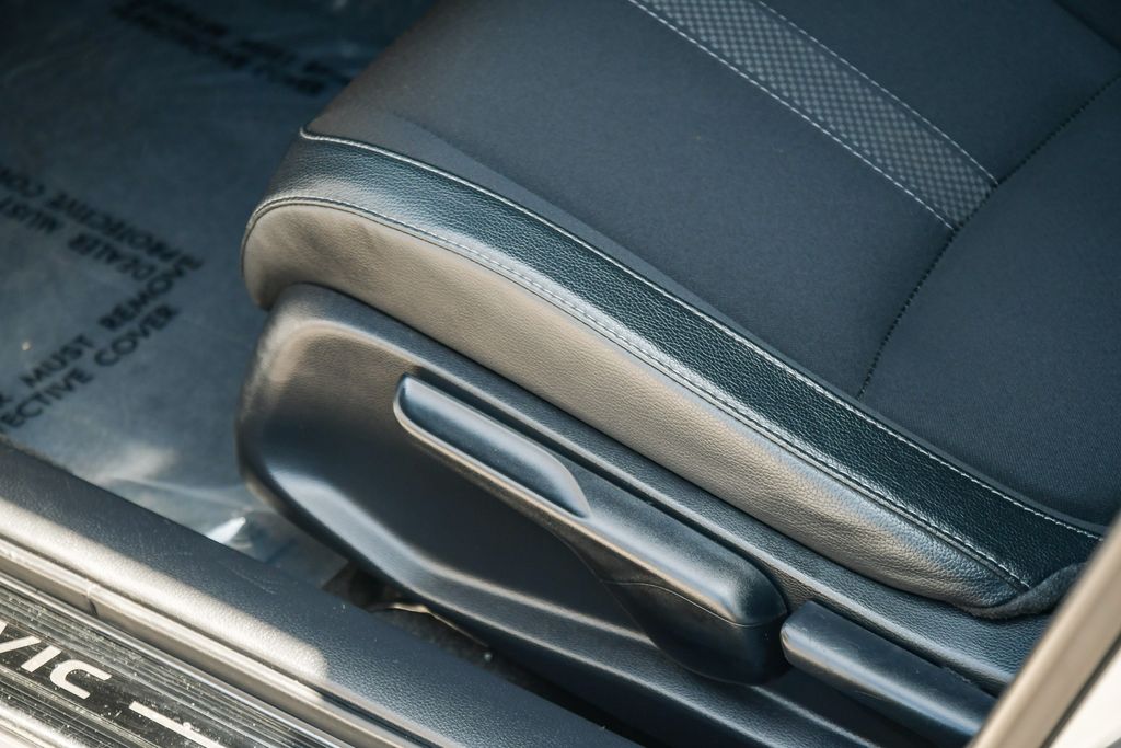 Thumbnail: 2019 Honda Civic - 6