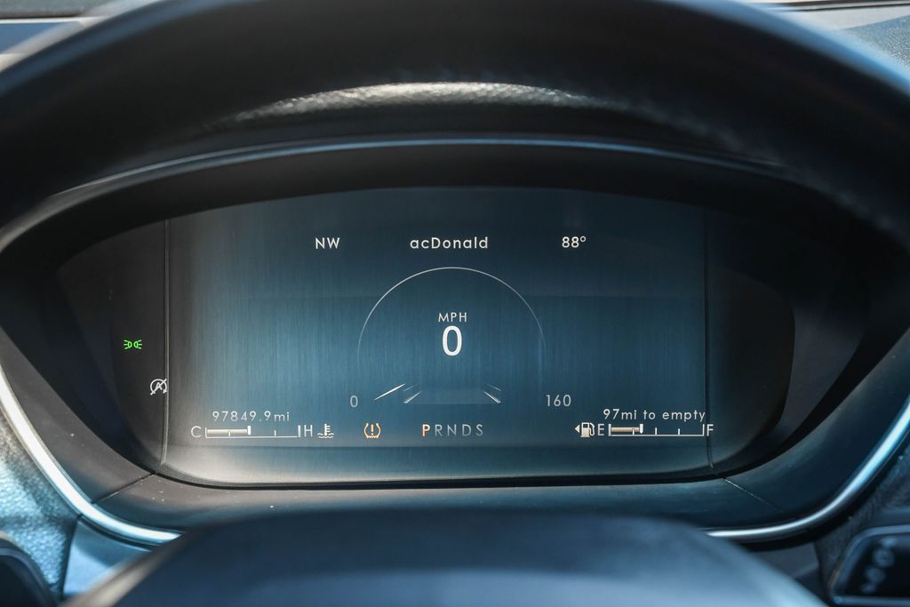 Thumbnail: 2019 Lincoln Nautilus - 14