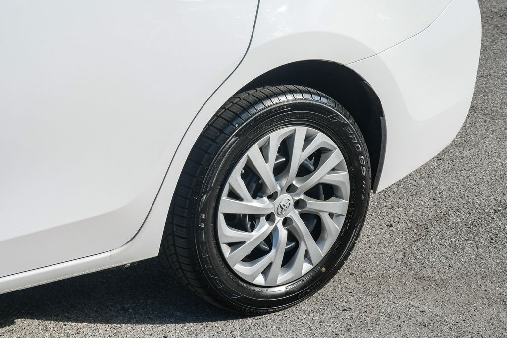 Thumbnail: 2017 Toyota Corolla - 21