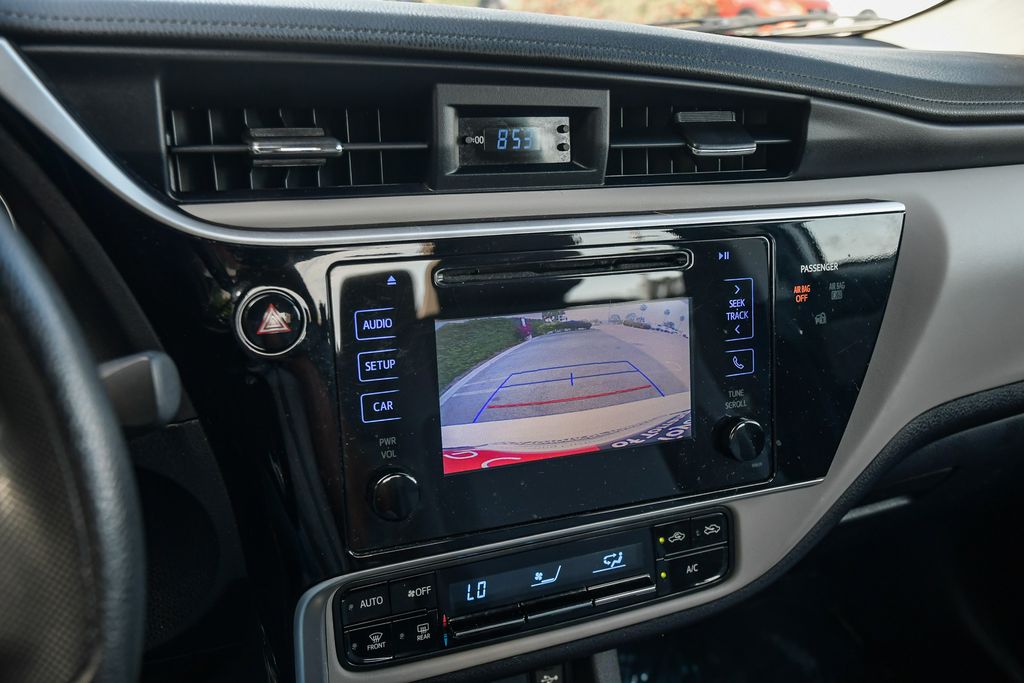 Thumbnail: 2017 Toyota Corolla - 24