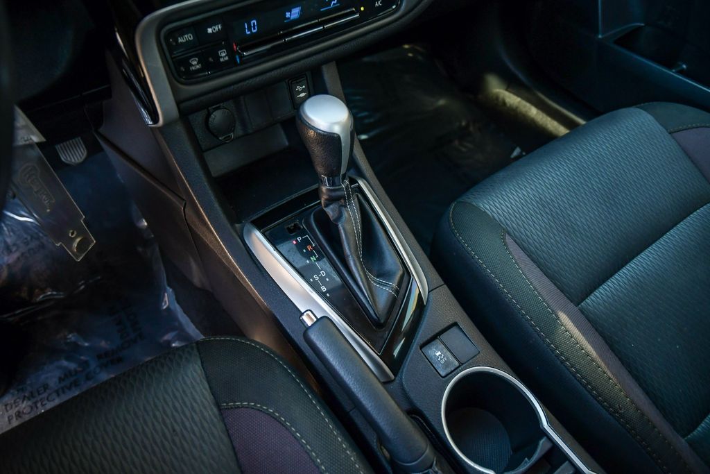 Thumbnail: 2017 Toyota Corolla - 14