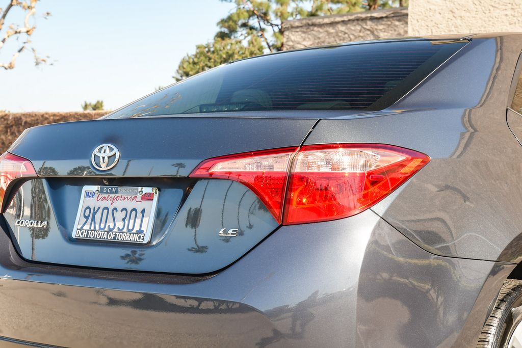 Thumbnail: 2017 Toyota Corolla - 18