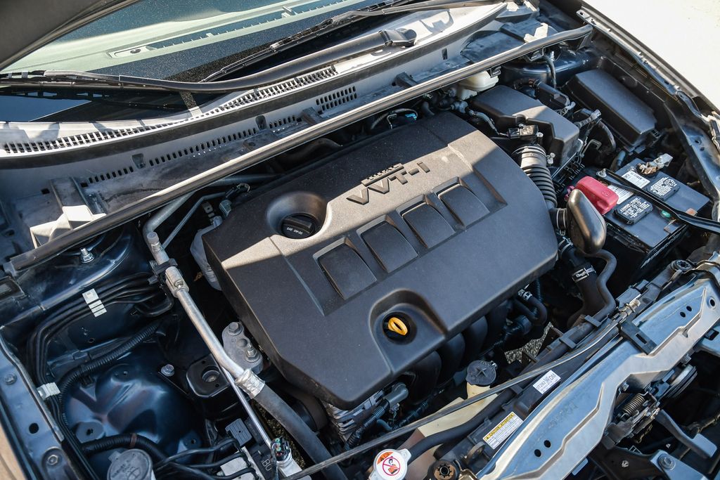 Thumbnail: 2017 Toyota Corolla - 8