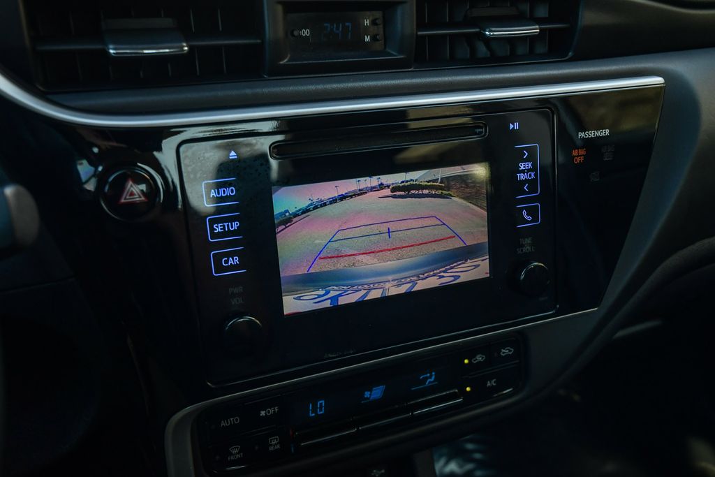 Thumbnail: 2017 Toyota Corolla - 24