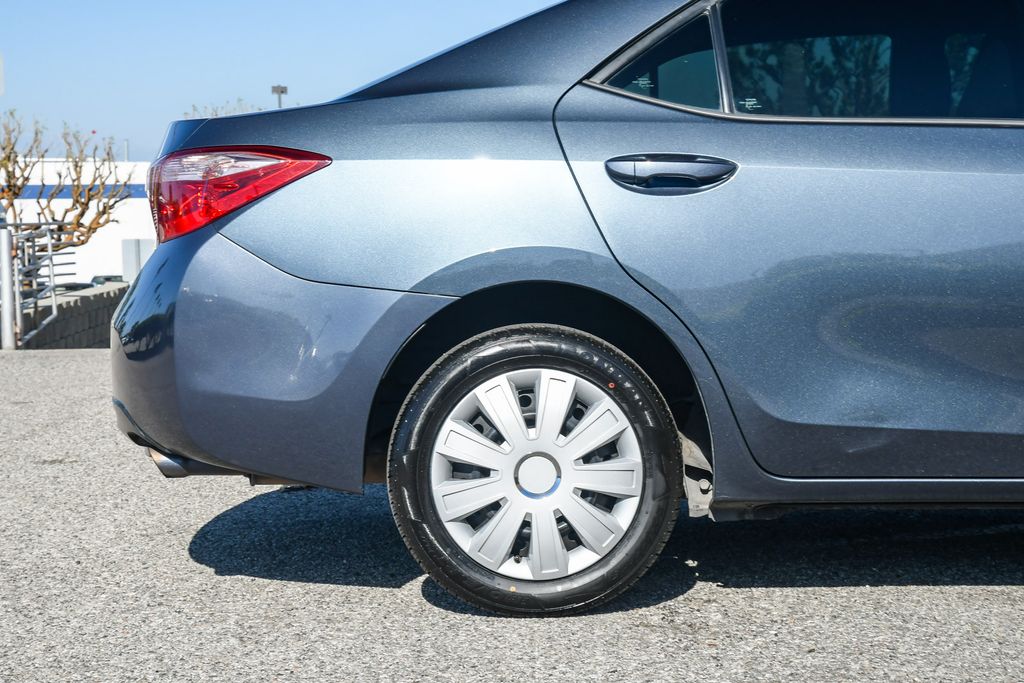 Thumbnail: 2017 Toyota Corolla - 7