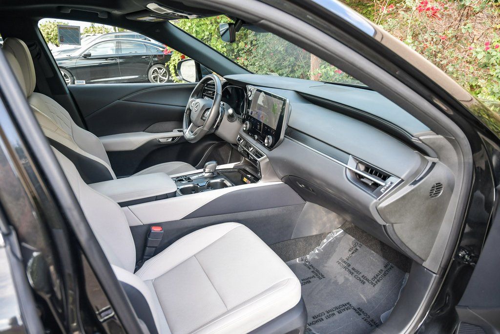 Thumbnail: 2024 Lexus RX - 9