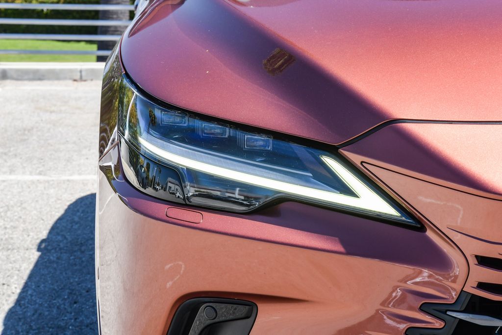Thumbnail: 2023 Lexus RX - 17