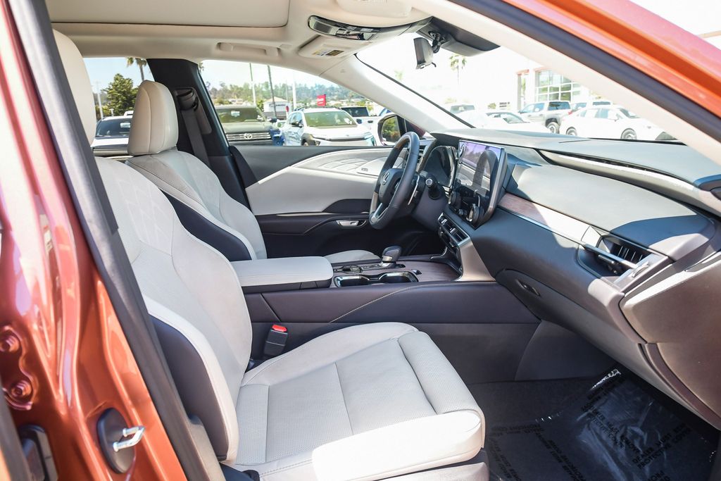 Thumbnail: 2023 Lexus RX - 9