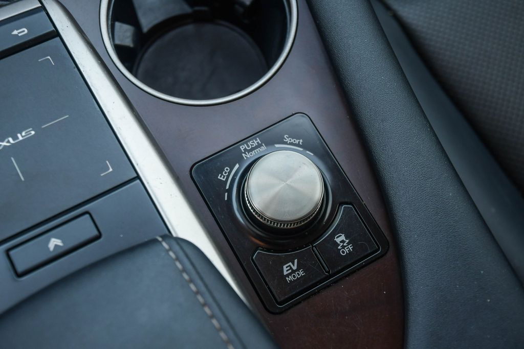 Thumbnail: 2021 Lexus RX - 28
