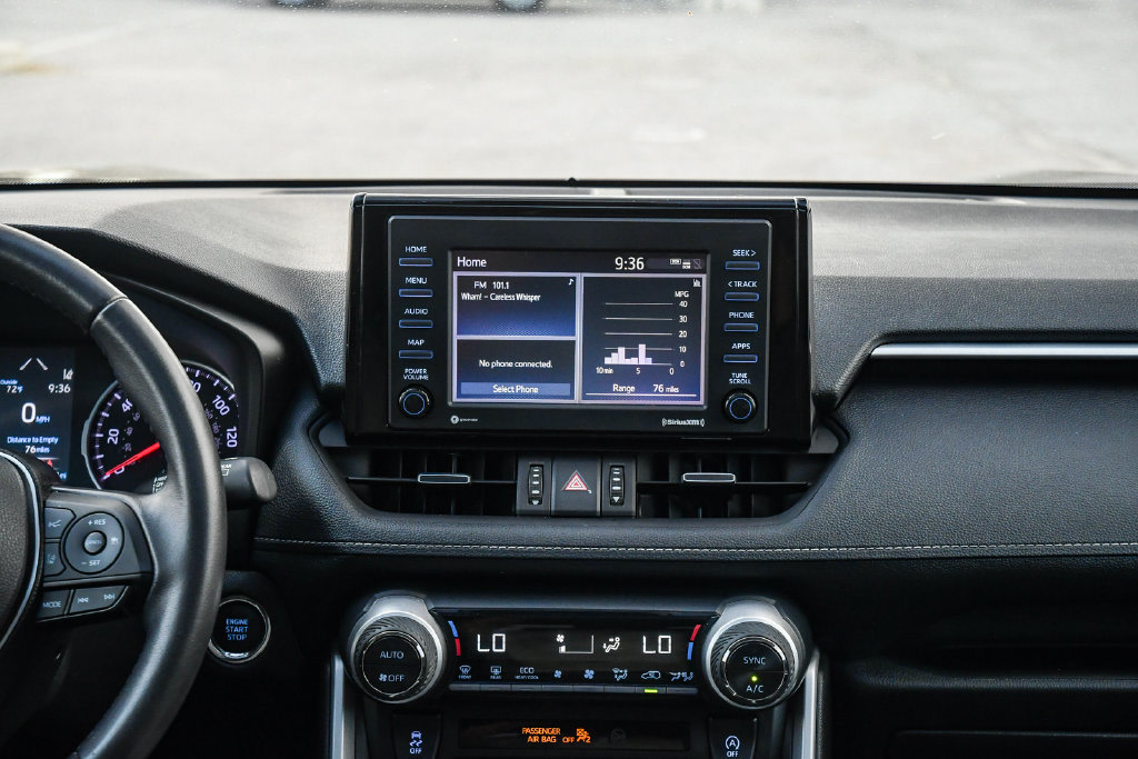Thumbnail: 2022 Toyota RAV4 - 11