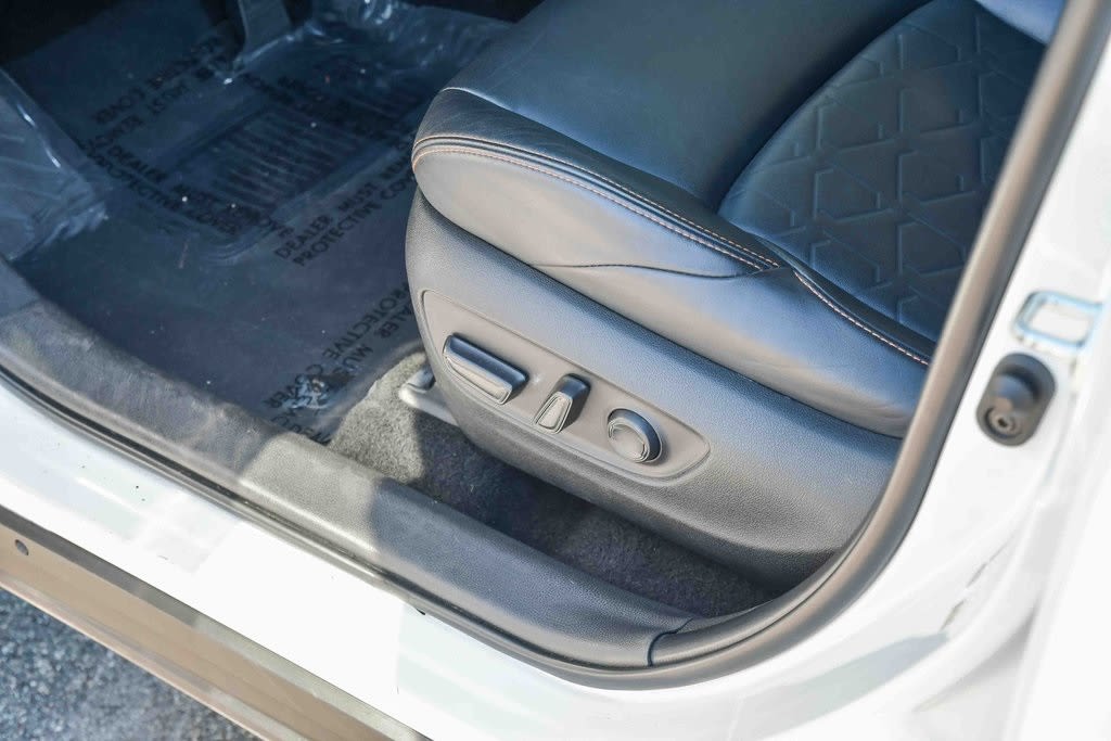 Thumbnail: 2023 Toyota RAV4 - 26