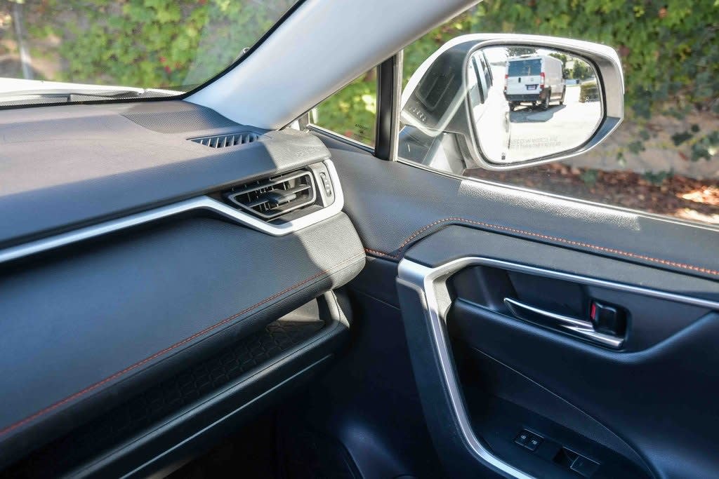 Thumbnail: 2023 Toyota RAV4 - 29