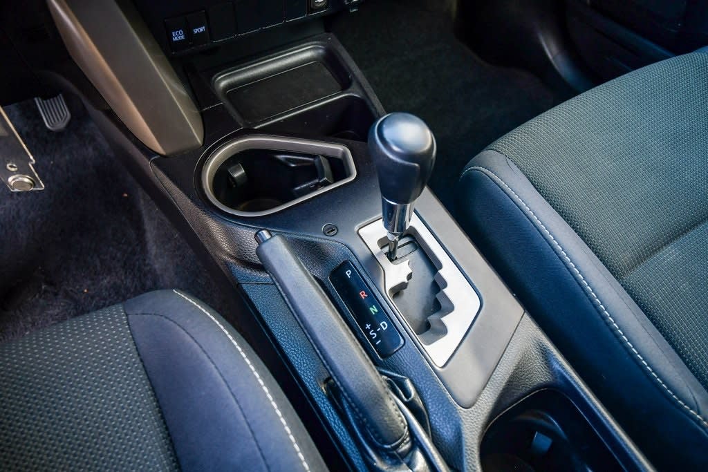 Thumbnail: 2018 Toyota RAV4 - 14