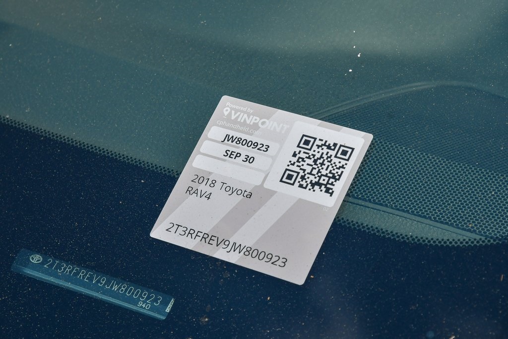 Thumbnail: 2018 Toyota RAV4 - 17